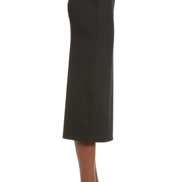 Leith Ribbed Side Slit Midi Skirt - Picture 3 of 11